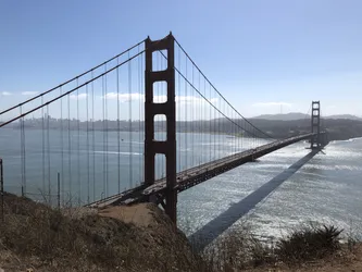 Le Golden Gate après avoir continué sur la route