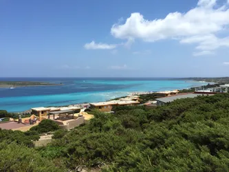 Vue d&rsquo;un peu plus loin, c&rsquo;est plus joli, mais c&rsquo;est aussi parce qu&rsquo;on n&rsquo;est plus avec tous les cons