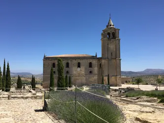 Franchement, on se demande encore ce qu&rsquo;elle vient foutre là, mais bon, au vu des tracés des routes de leurs villages, les espagnols ne nous surprennent plus. Du tout !